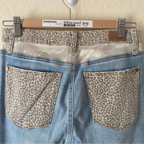 Judy Blue | Women's Cheetah Camo Block High Rise Slim Fit Jeans Size 27 - Picture 8 of 9